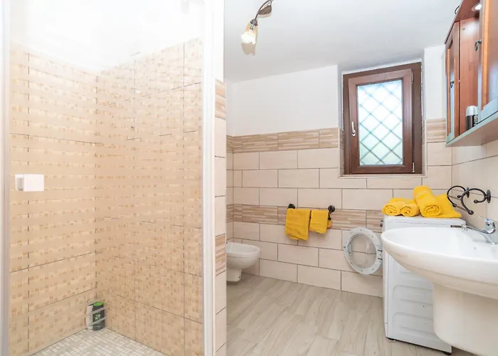 Casa Francesco San Teodoro